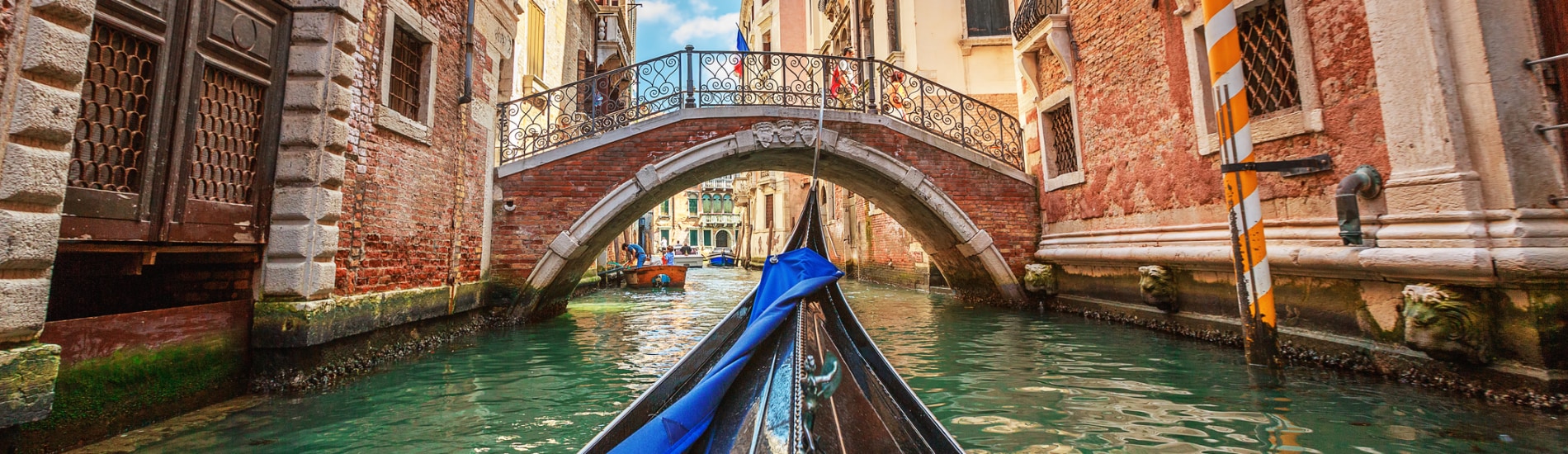 Gondola nel canale di Venezia, Veneto 