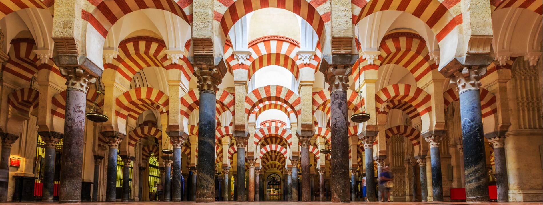 Interno della cattedrale La Mezquita, Cordoba | Eden Viaggi