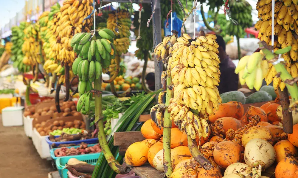 Mercati locali con frutta e pesce alle Maldive | Eden Viaggi