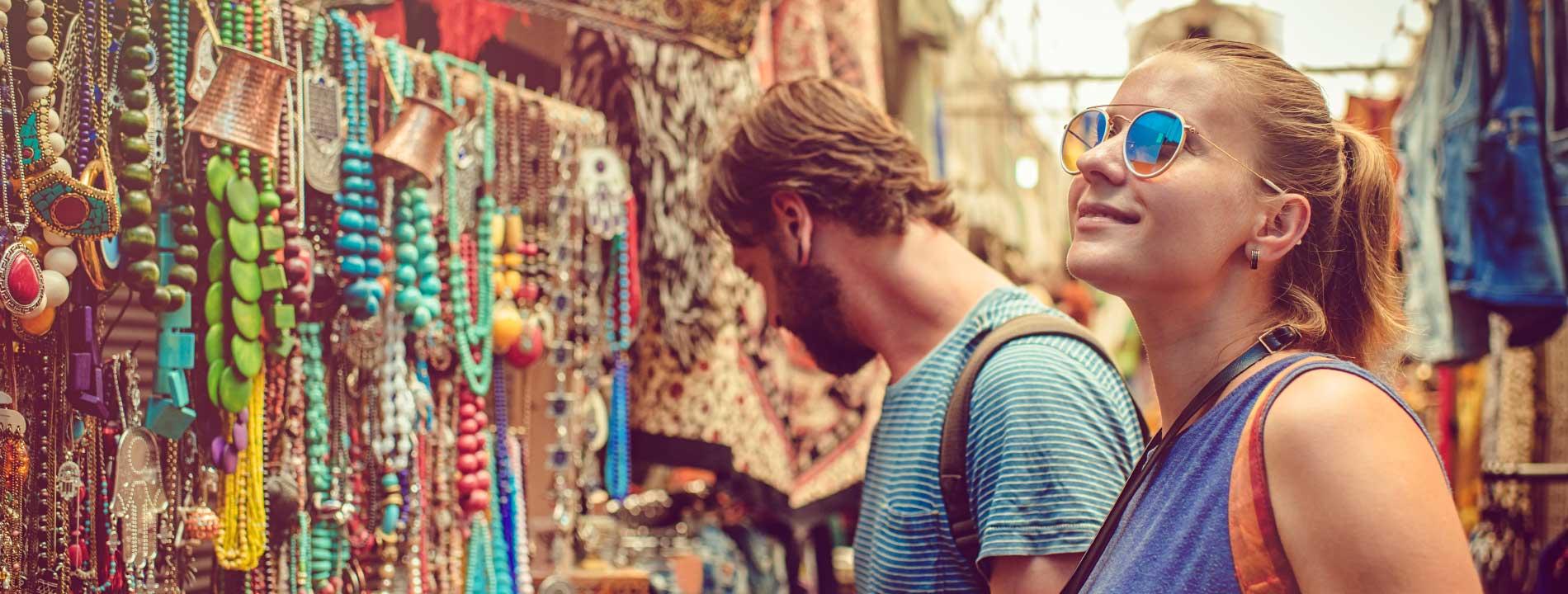 Storie di viaggio a tema Shopping